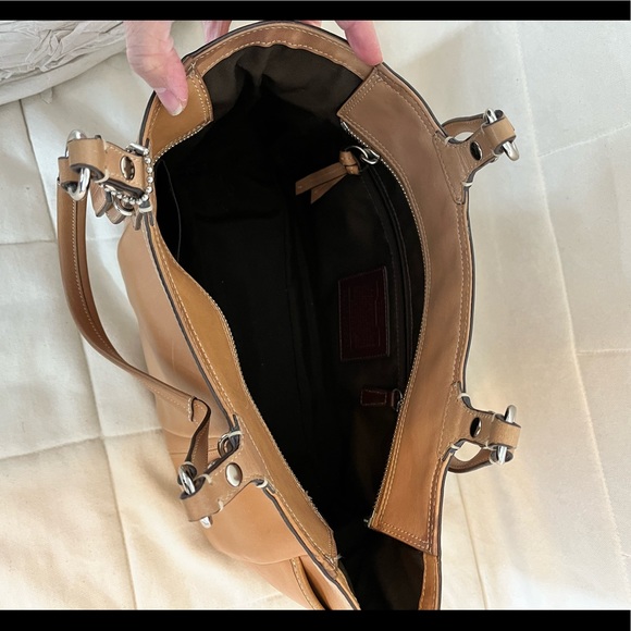 Coach tan leather shoulder bag - Picture 6 of 9